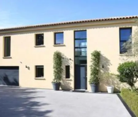 Adelaide Villa Saint-Tropez
